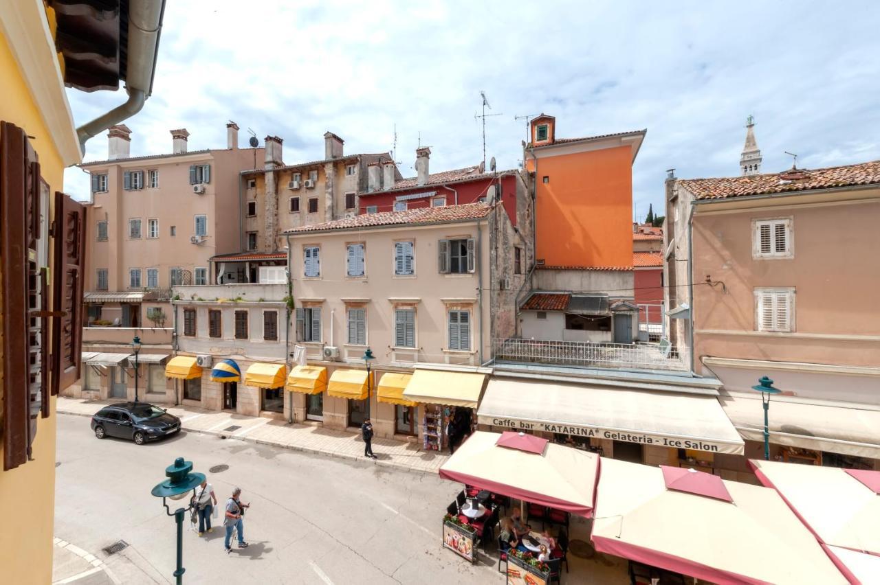 The Yellow House Apartments Rovinj Exteriör bild