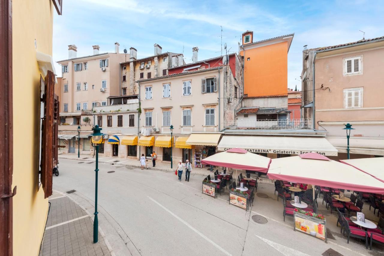The Yellow House Apartments Rovinj Exteriör bild
